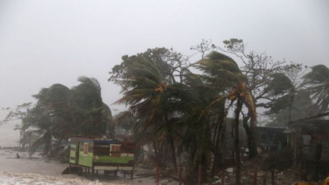 Hurricane Iota makes landfall in Nicaragua with 155mph winds