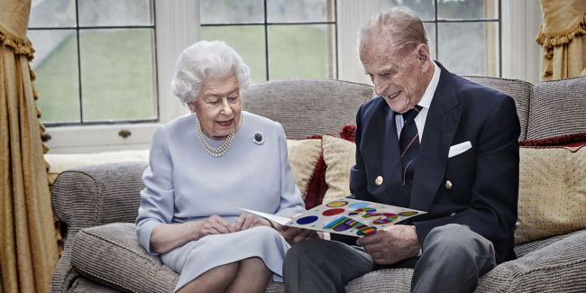 Queen Elizabeth and Prince Philip celebrate 73rd anniversary