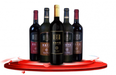 面对众多的山楂饮品,“圣八礼”是如何突出重围的呢?