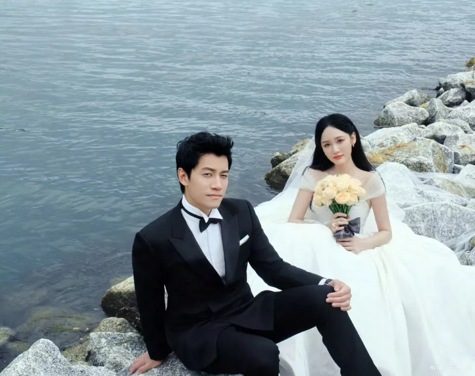 谢娜缺席婚礼,陈乔恩晒转账截图引争议